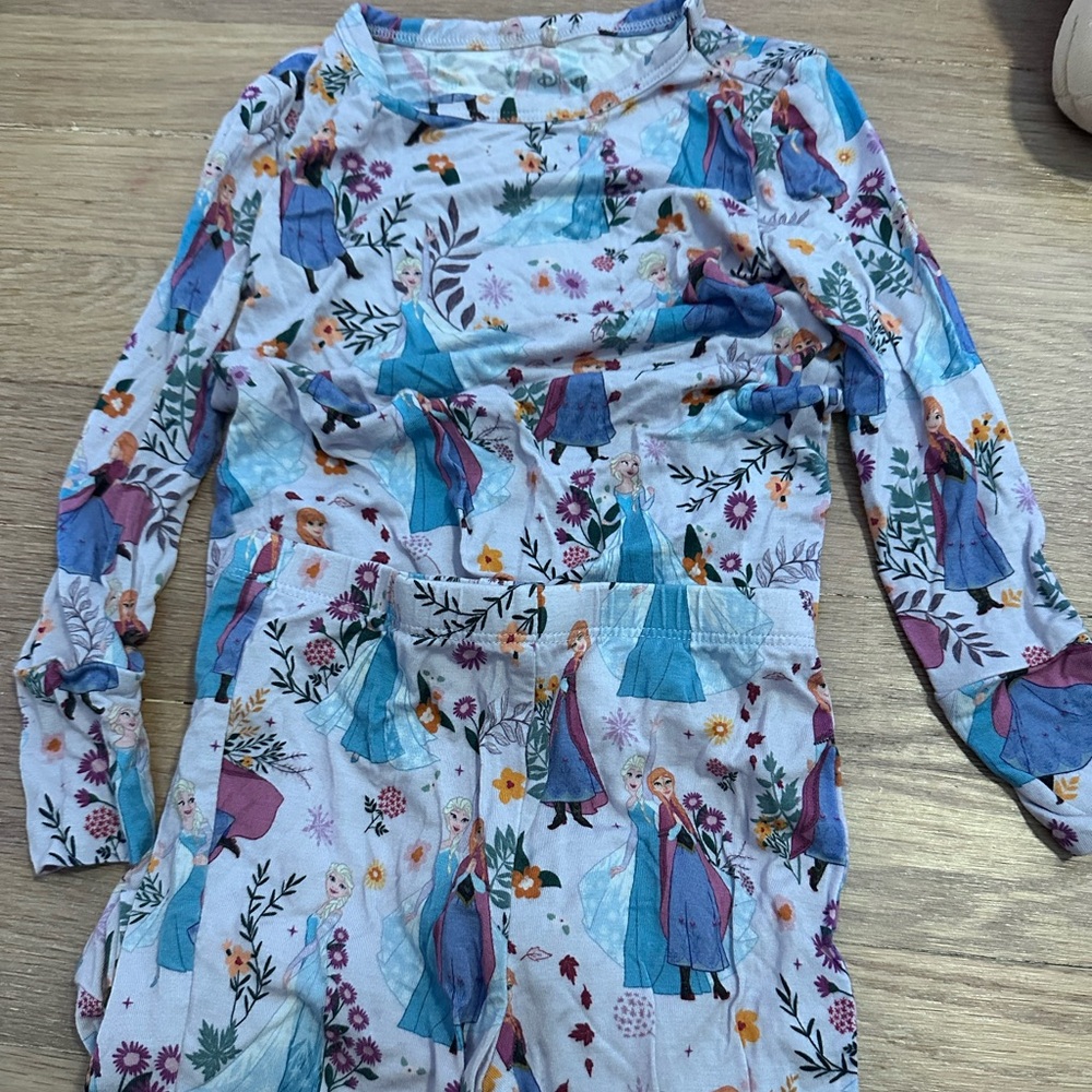 Posh peanut frozen pajamas